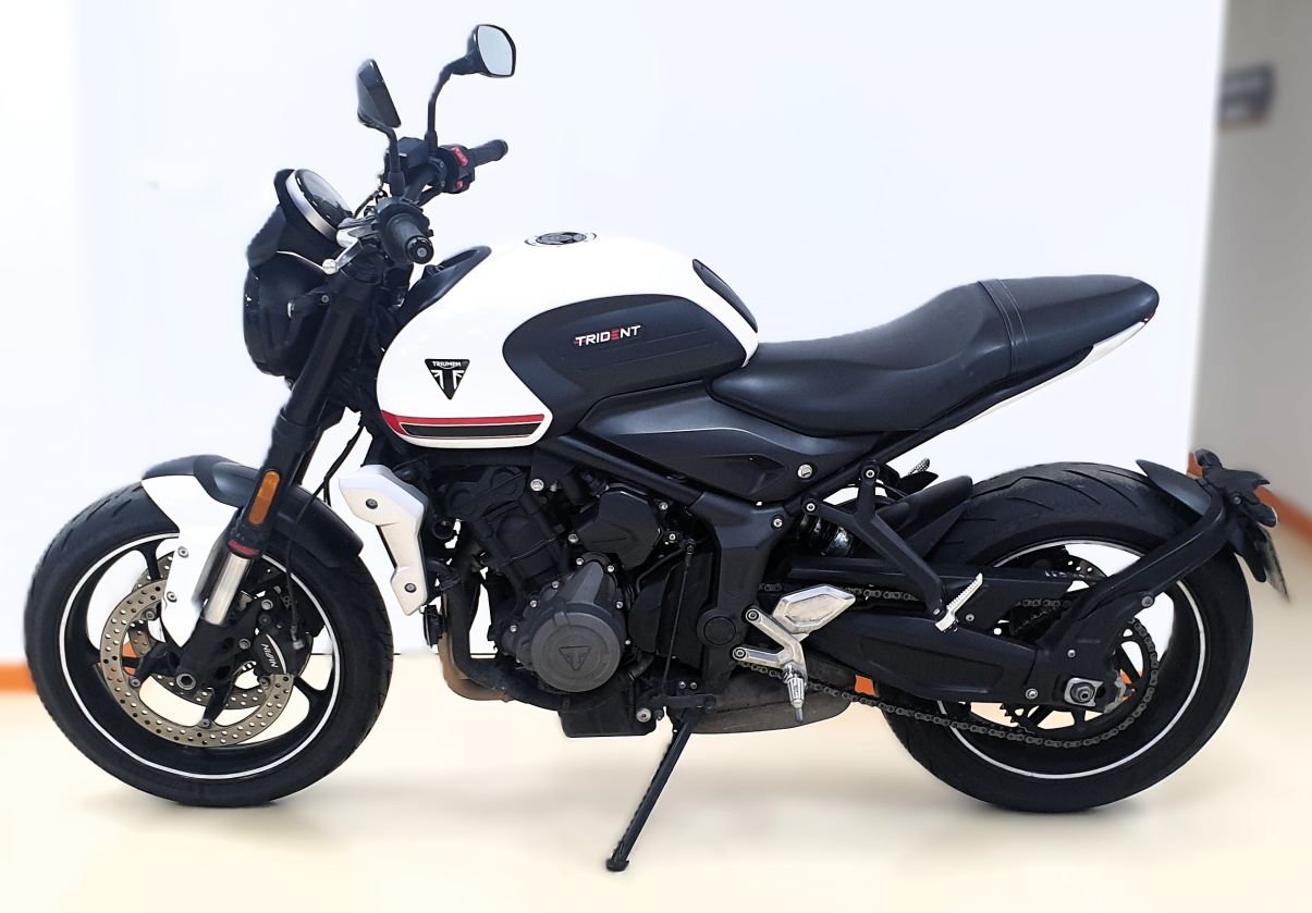 TRIUMPH TRIDENT - 2022 - 19 297 KMS