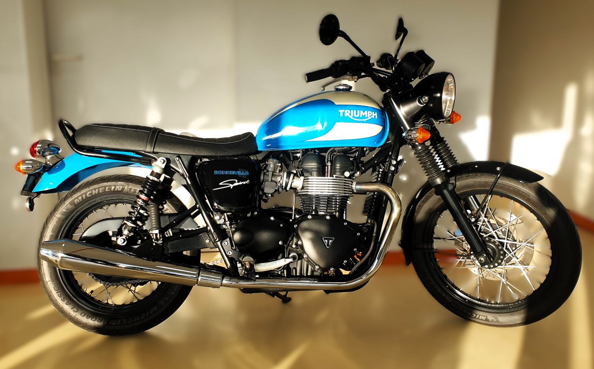 TRIUMPH BONNEVILLE SPIRIT - 2015 - 27 405 KMS