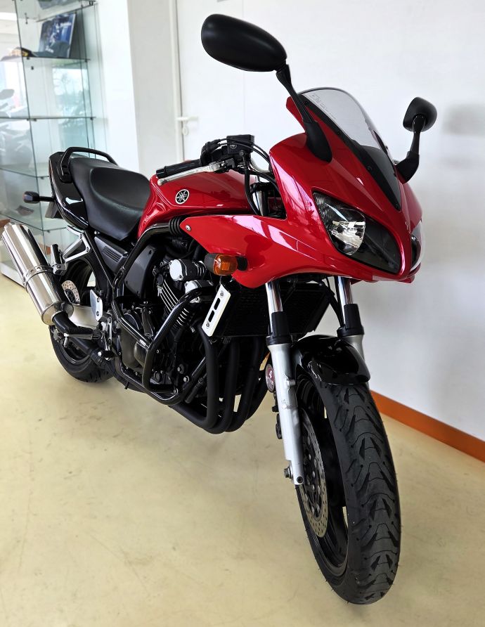 YAMAHA FZS 600 - 2003 - 27 313 kms