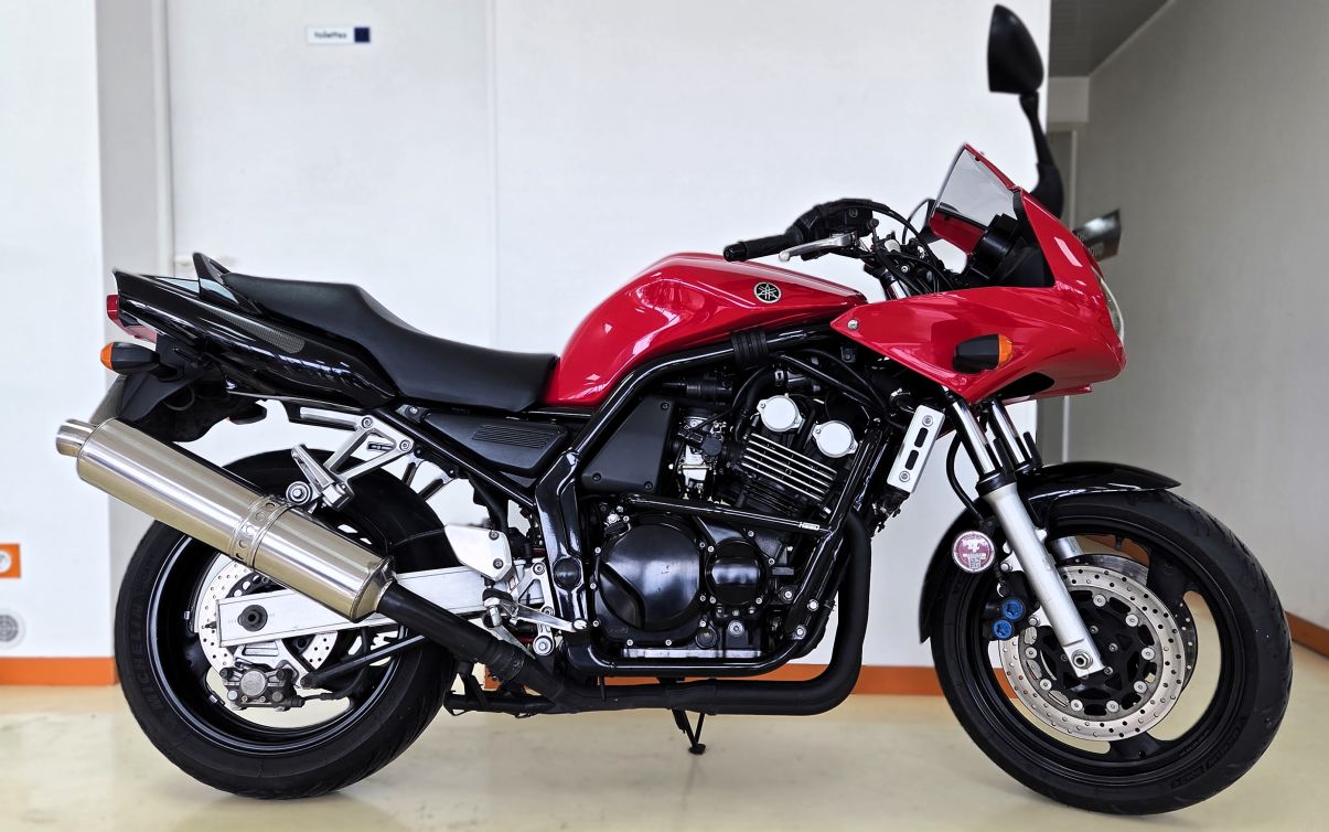YAMAHA FZS 600 - 2003 - 27 313 kms