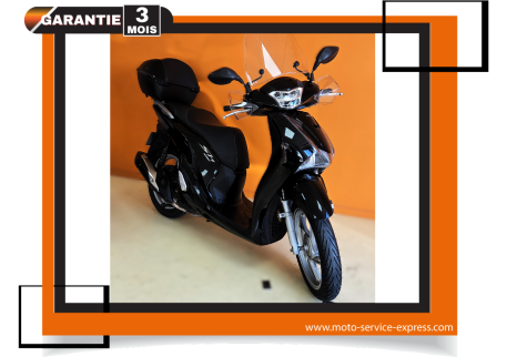 HONDA SH 125 -  2019 - 18 266 km