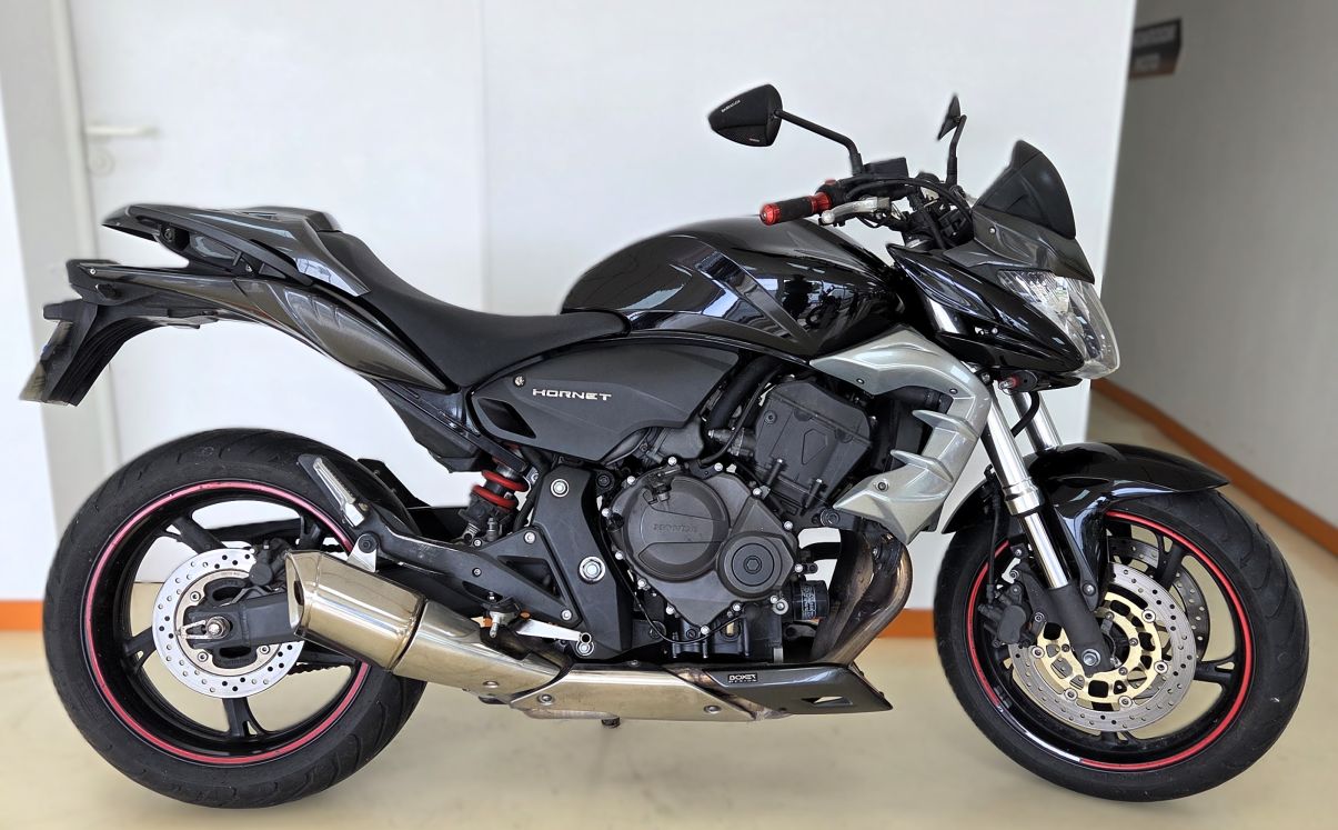 HONDA HORNET 600 - 2010 - 15651 KM