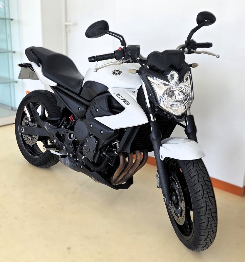 YAMAHA XJ6 - A2 - 2012 - 46356 KM