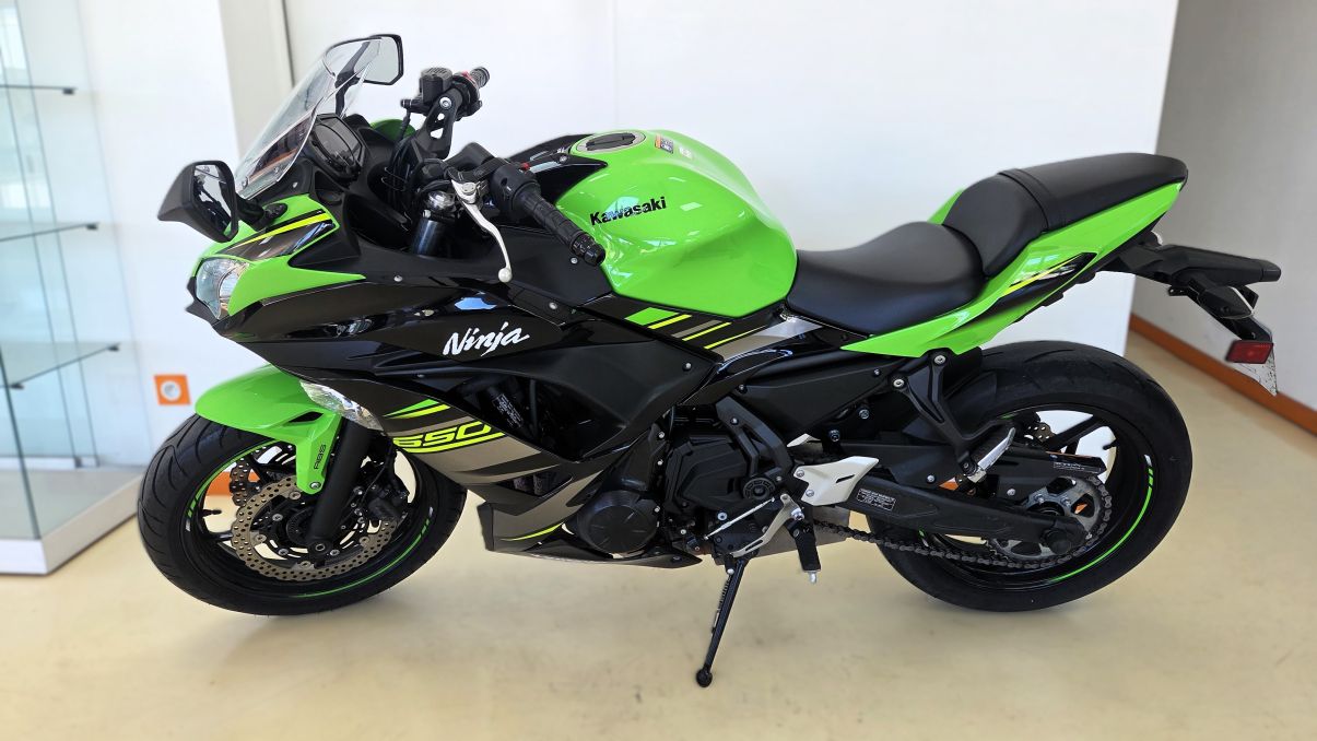 KAWASAKI NINJA 650 A2 - 2019 - 15 681 KMS