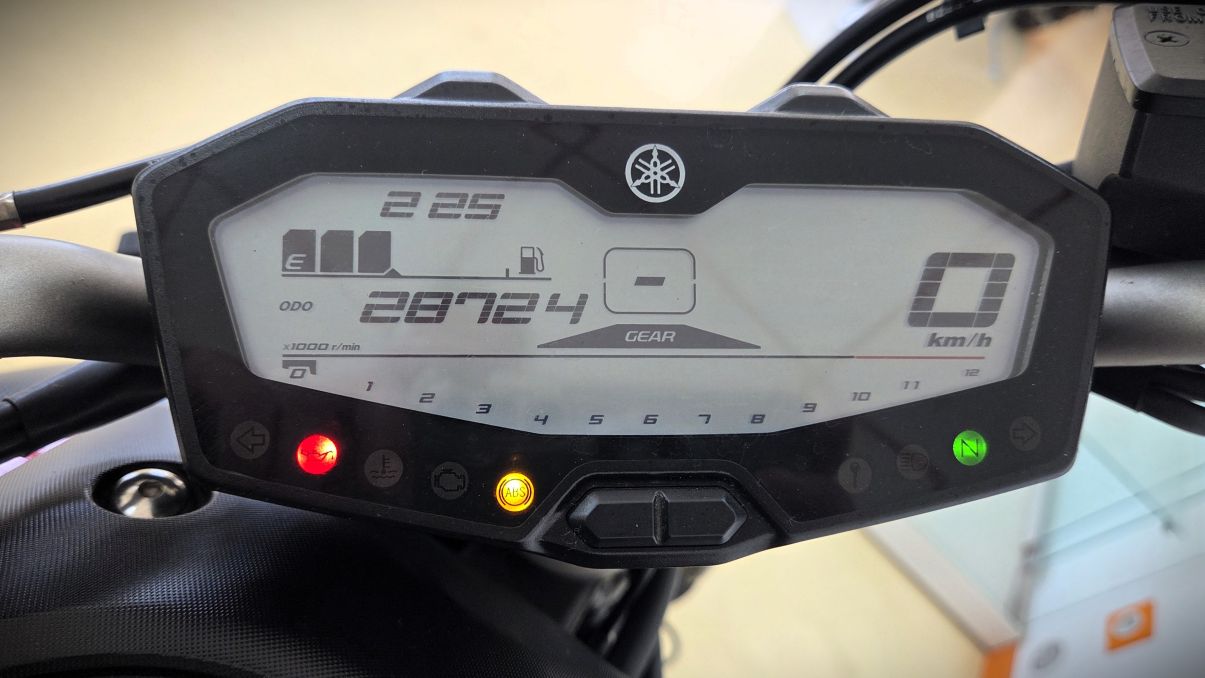 YAMAHA MT07 - 2017 – 28 000 km