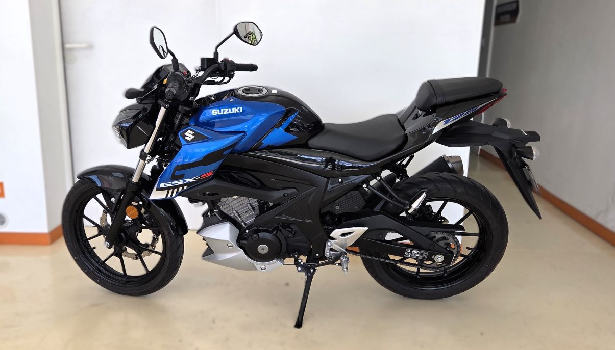 SUZUKI GSX-S 125 - 2023 - 7 221 KMS