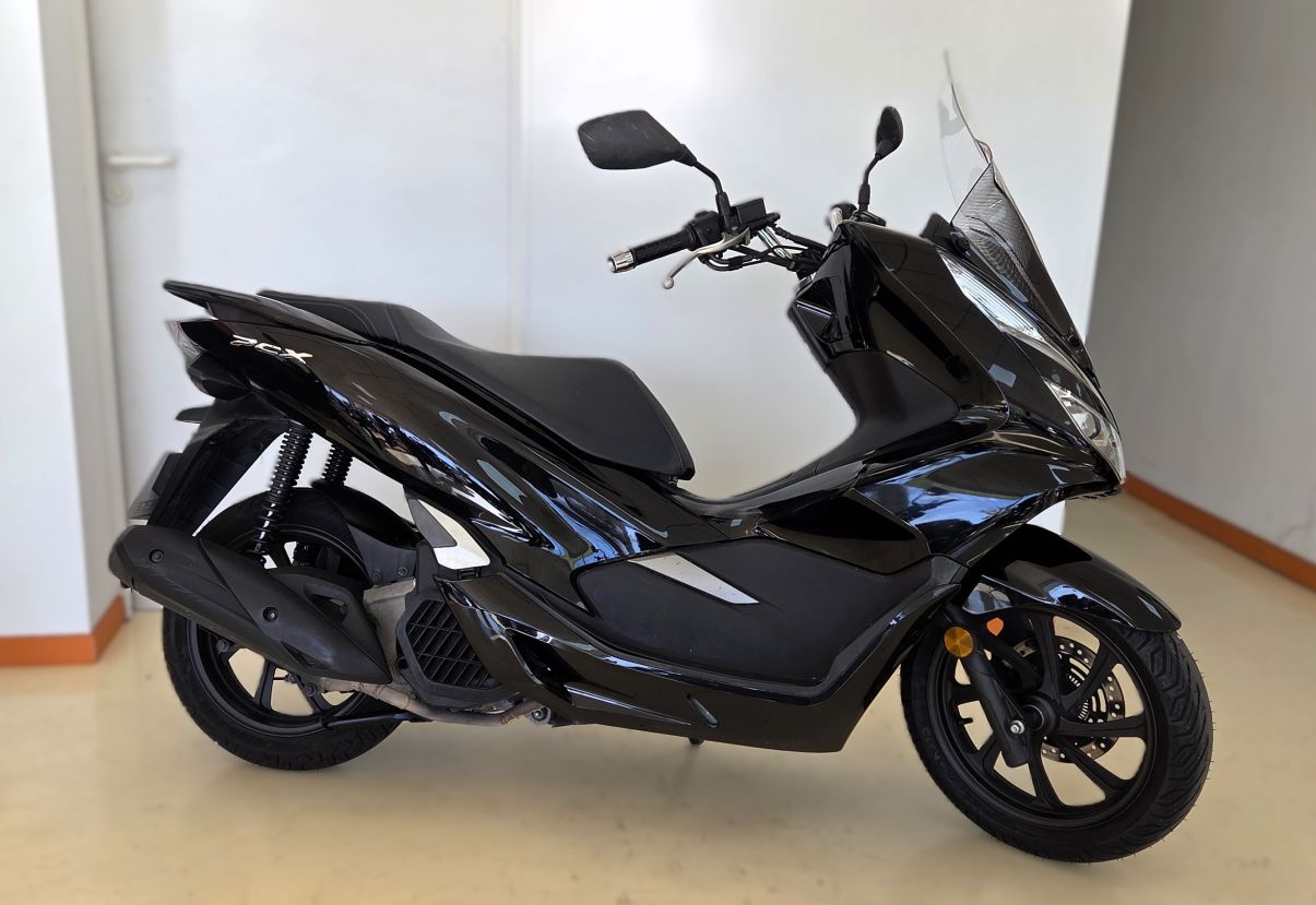 HONDA PCX 125 - 2018 - 24 678 KM