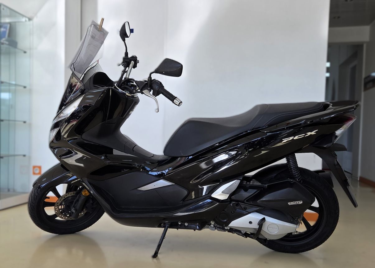 HONDA PCX 125 - 2018 - 24 678 KM