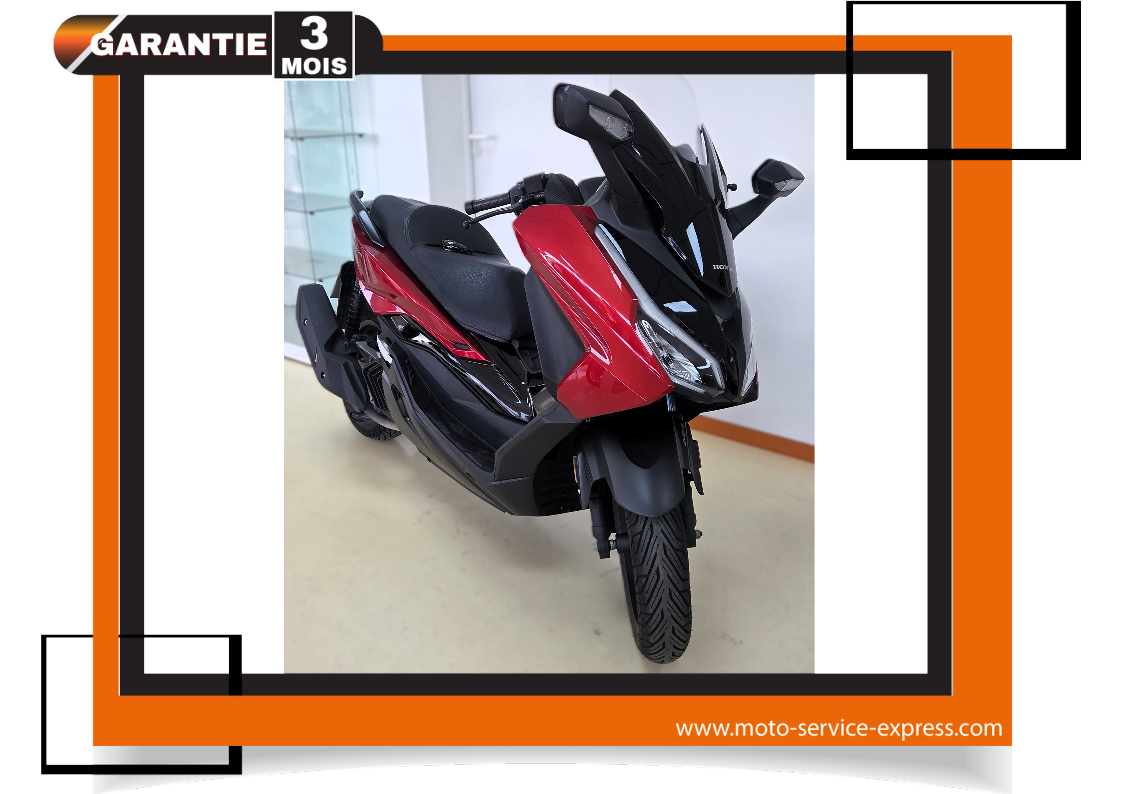 HONDA FORZA 125 - 2025 - 3921 KMS
