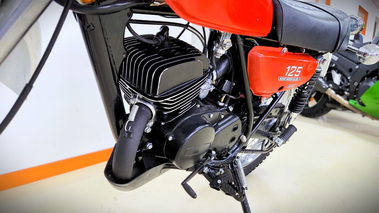 SUZUKI TS 125 - 1976 - 2 KM COMPTEUR