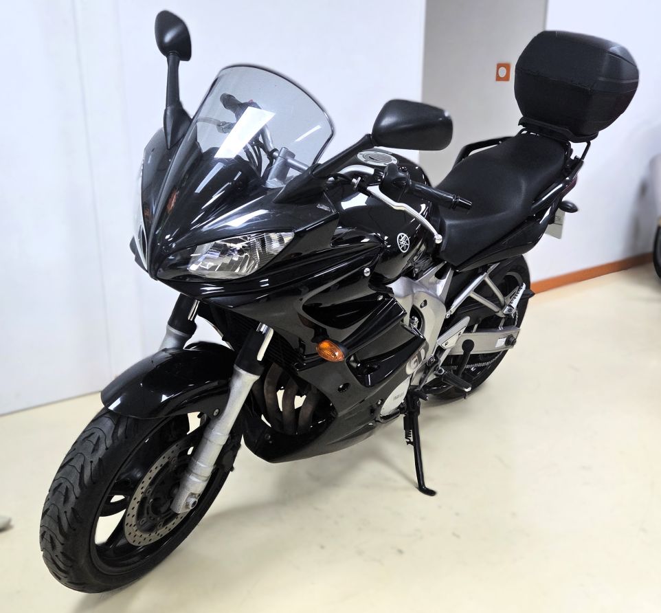 YAMAHA FZ6 600 FAZER GT- 2009 - 51 262 KM 
