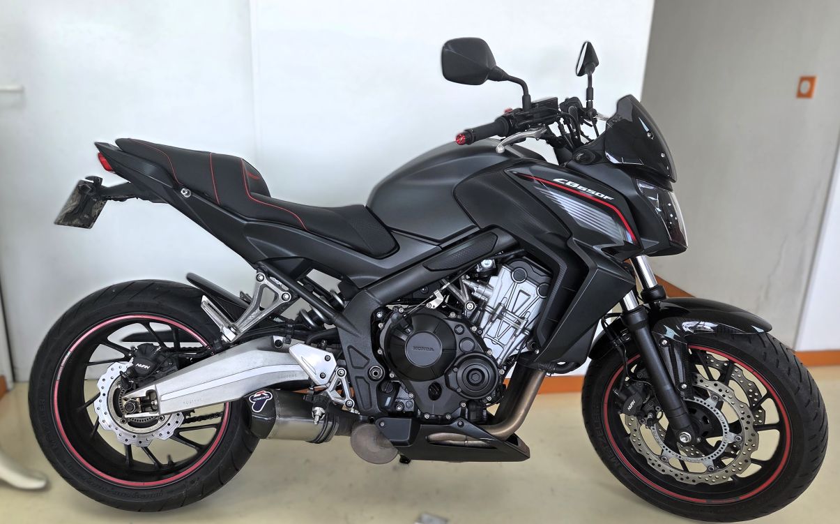 HONDA CB650F - 2015 - 22 505 KM  