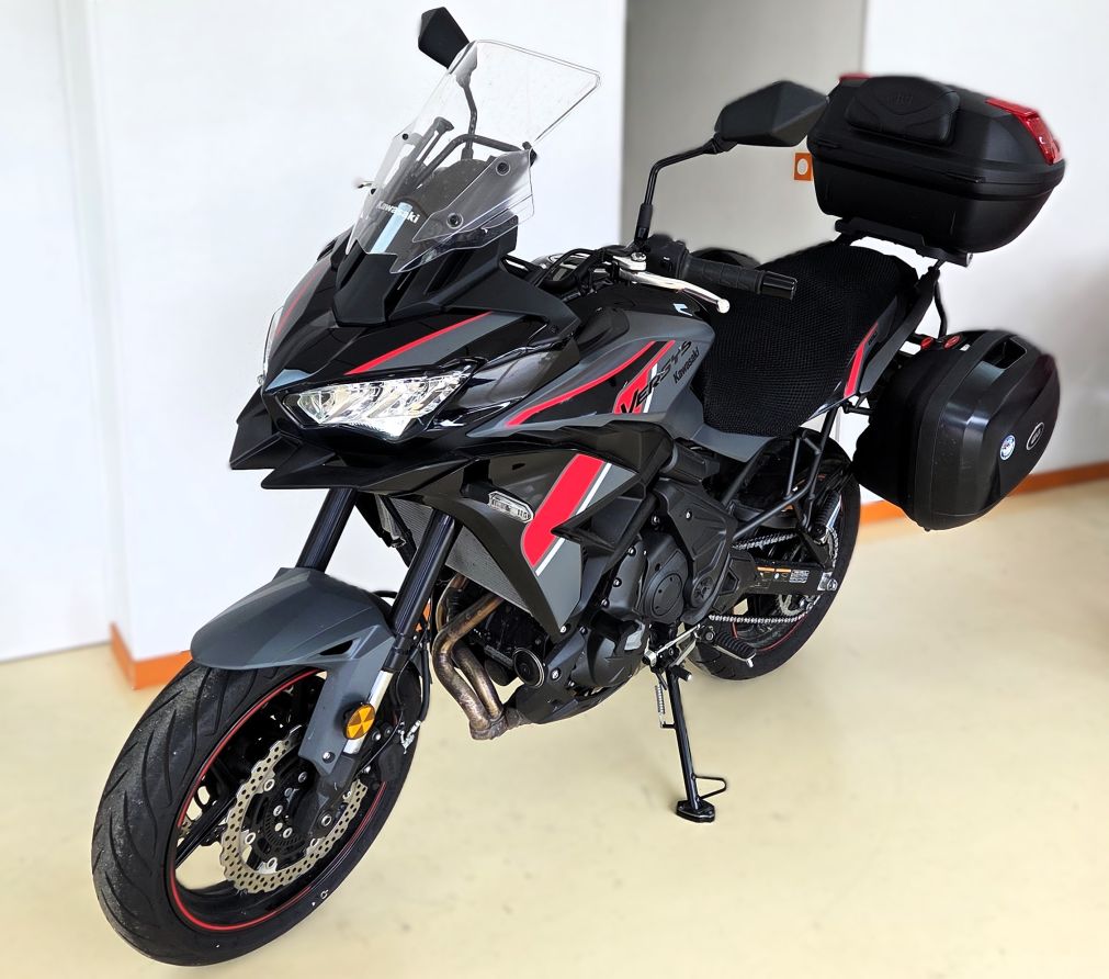 KAWASAKI VERSYS 650  - 2024 - 2 461 KM 