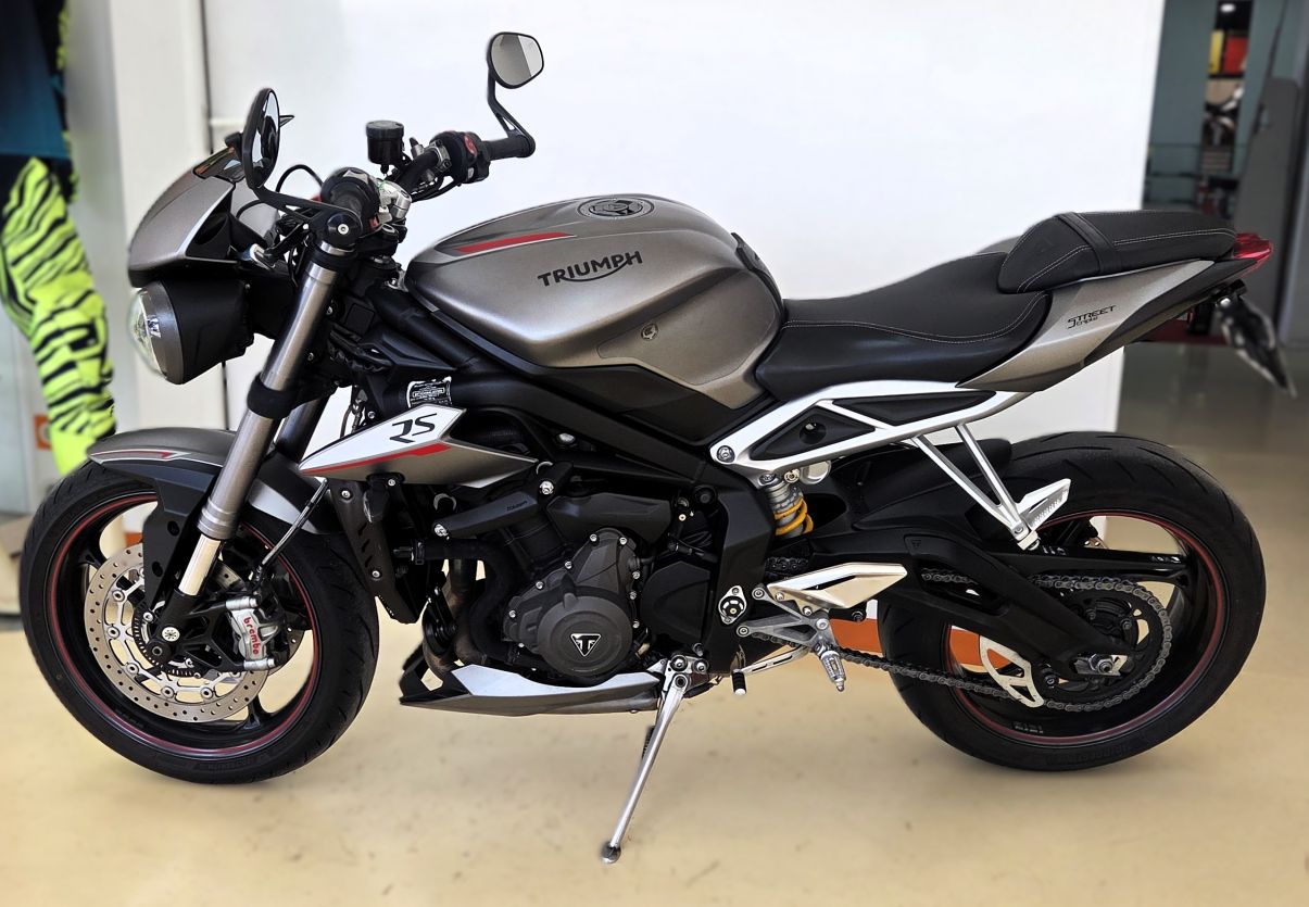 TRIUMPH STREET TRIPLE RS 765 - 2017 - 26 975 KM  