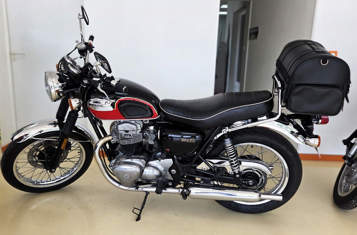 KAWASAKI W 650  - 2002 - 45 216 KM 