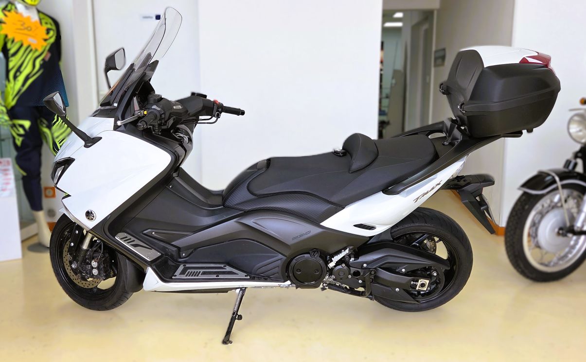 YAMAHA TMAX 530 -  2015 - 23000 km
