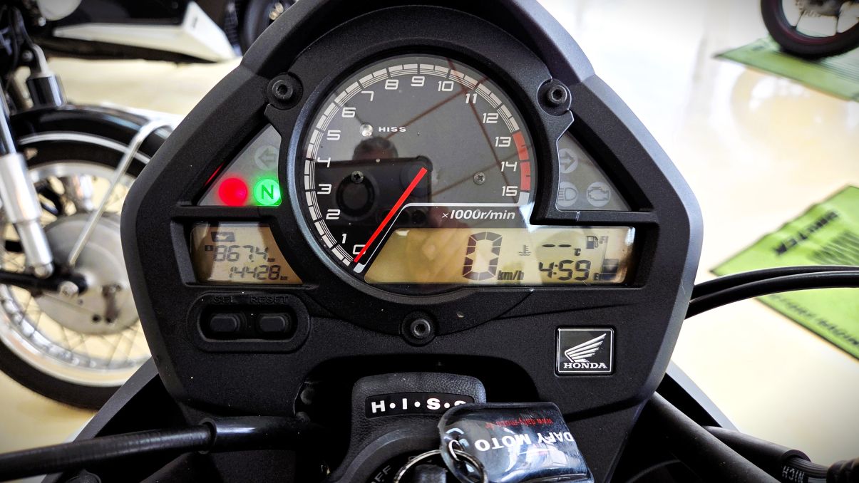 HONDA HORNET 600 - 2009 - 14 4280 KM 