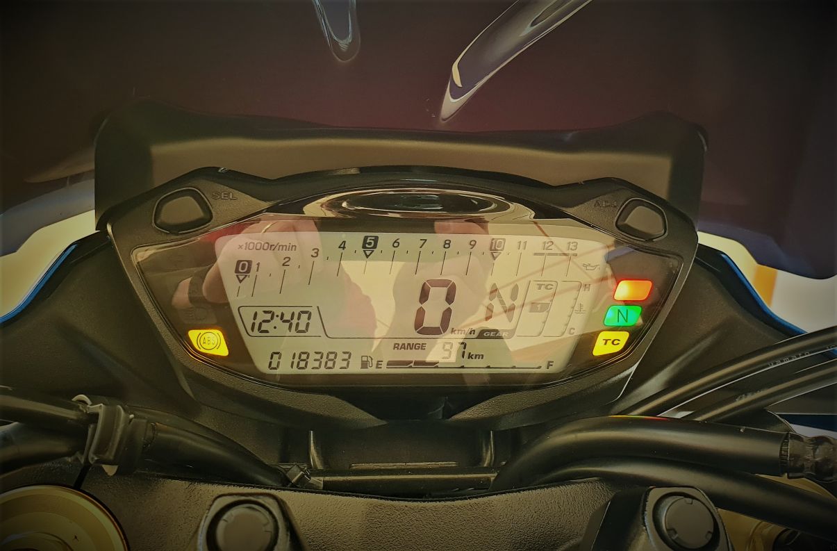 SUZUKI GSXS 750 - 2016 - 18383 KM