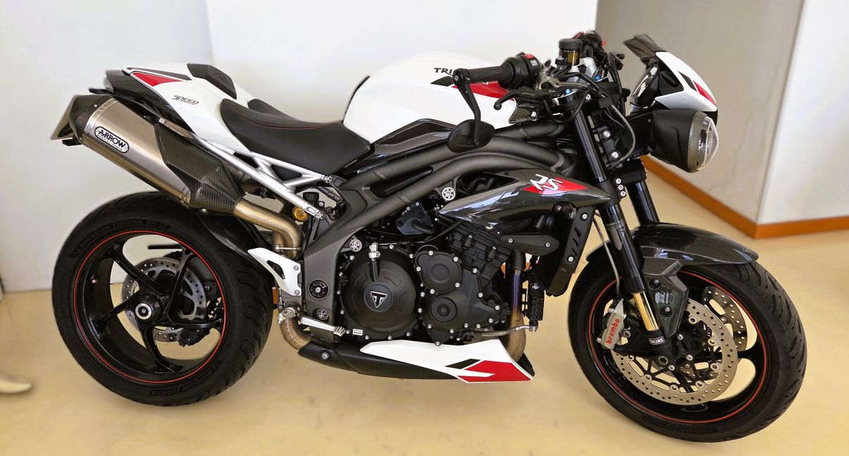 TRIUMPH SPEED TRIPLE RS - 2020 - 9500 KM 