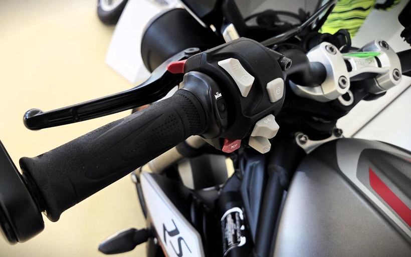 Moto Service Express Reparation Moto Merignac TRIUMPH STREET TRIPLE RS 765 2017 26 975 KM 6 1